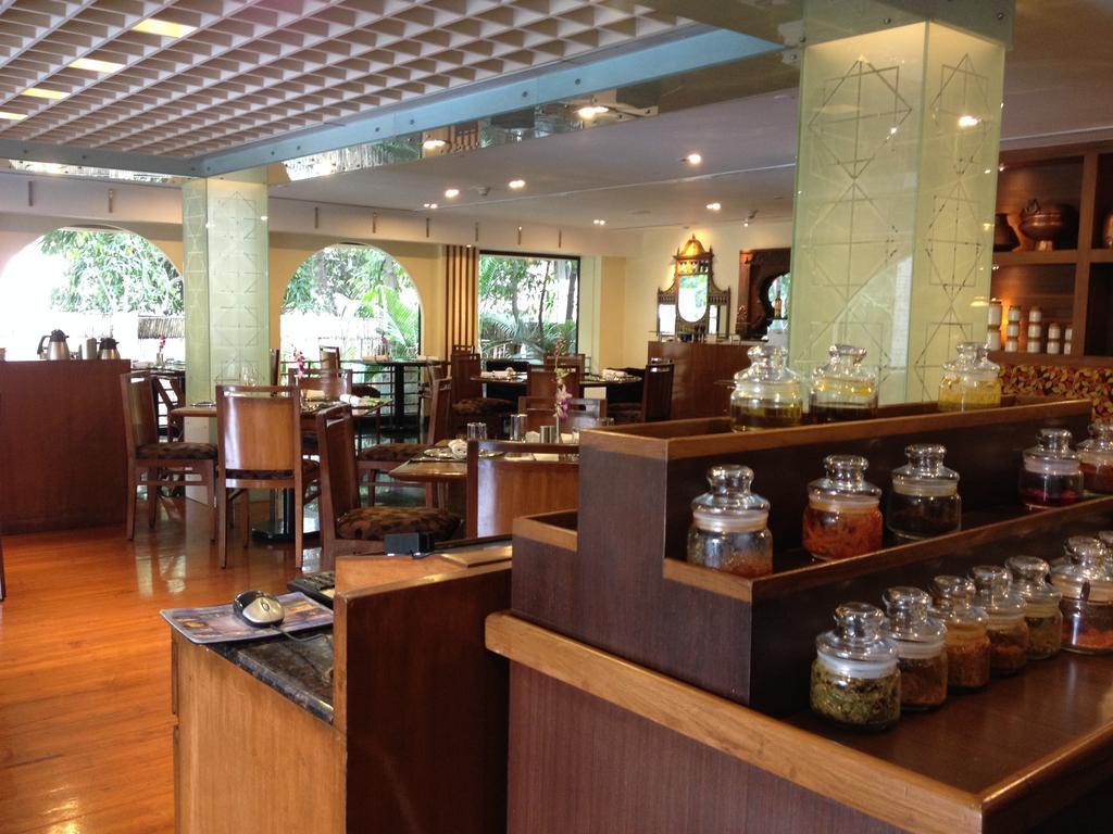 Blue Diamond Pune Ihcl Seleqtions Екстериор снимка