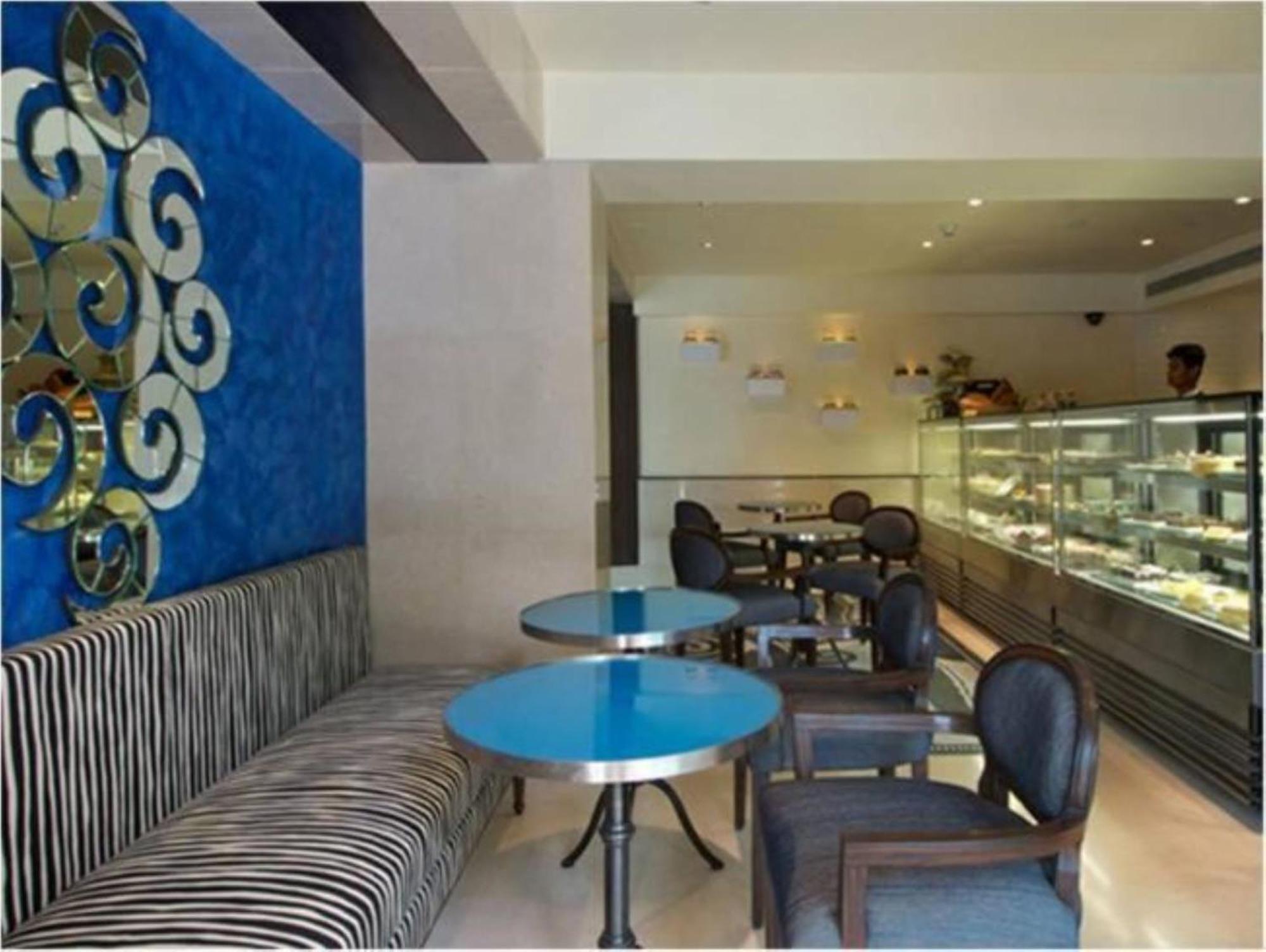 Blue Diamond Pune Ihcl Seleqtions Екстериор снимка