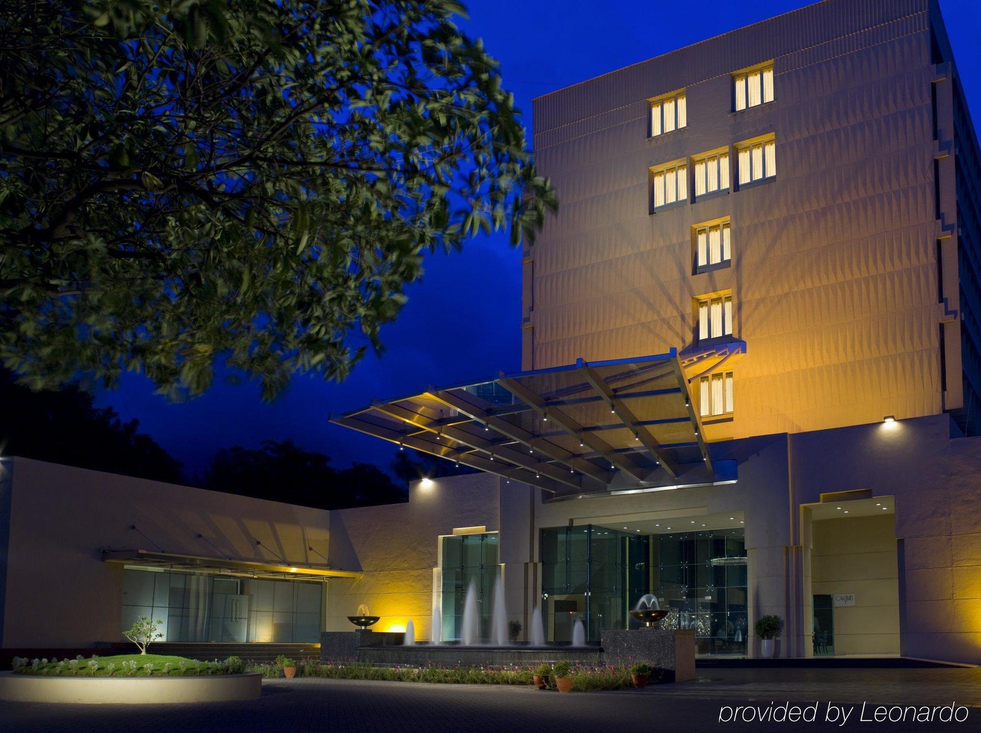 Blue Diamond Pune Ihcl Seleqtions Екстериор снимка